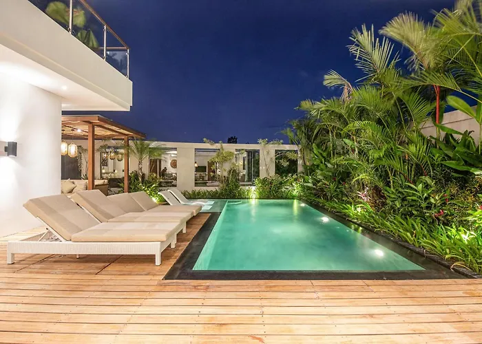 Modern 4Br Villa Canggu, Rice View, Ac Casa de Férias Canggu